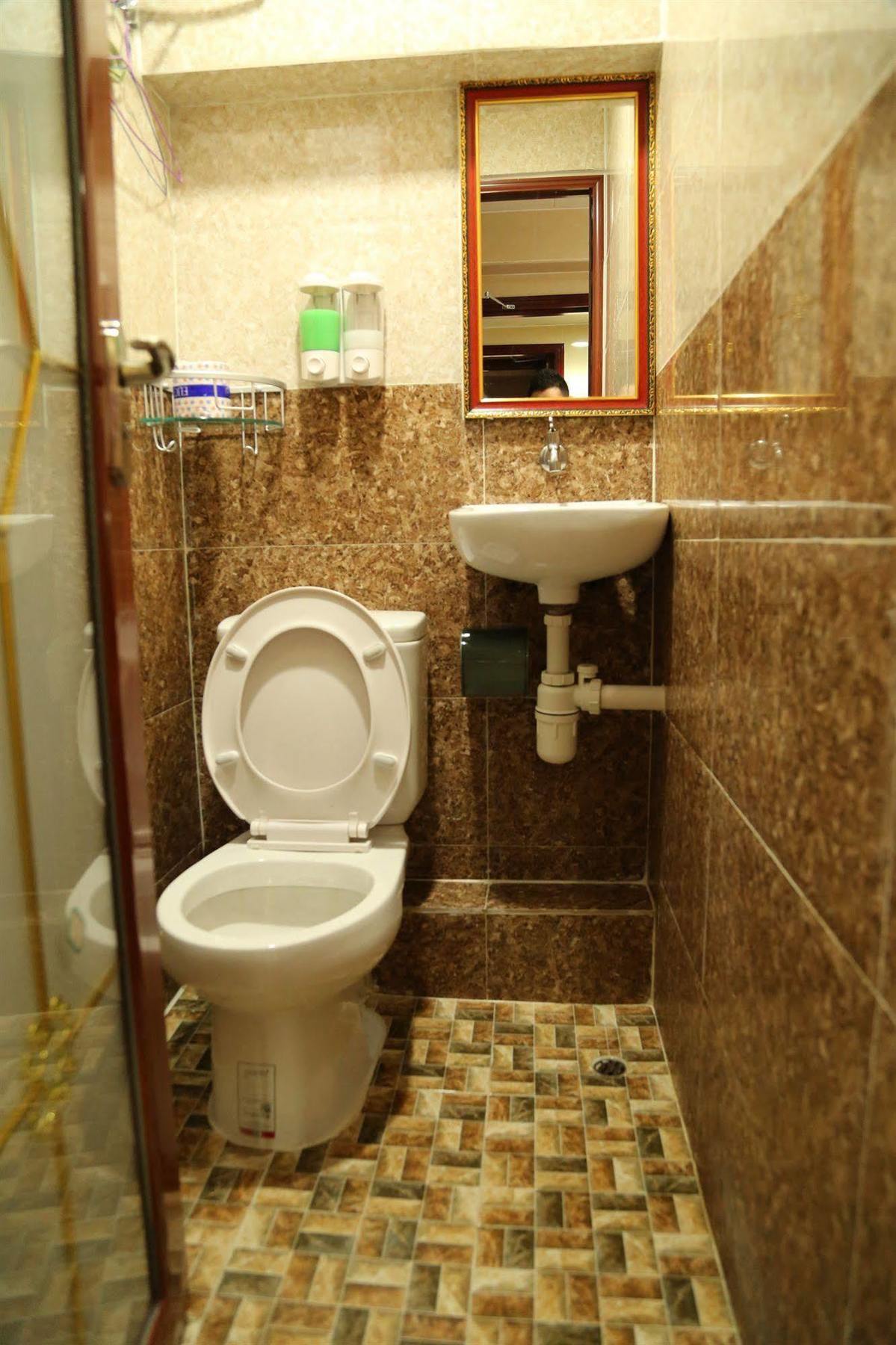 Euro Hostel Hongkong Exteriör bild